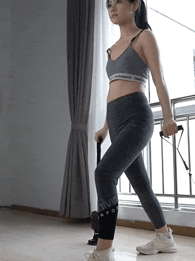 CoreForce™ – מאמן חבל התנגדות עם בסיס יניקה